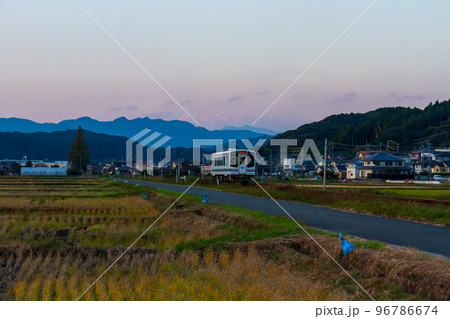 静岡県周智郡森町一宮 天竜浜名湖鉄道と沿線の風景 静岡県周智郡森町一宮 天竜浜名湖鉄道と沿線の風景 96786674