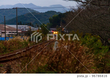 静岡県袋井市川会　天竜浜名湖鉄道と沿線の風景 96786816