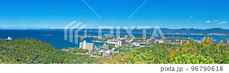 【平草原展望台より白浜町を一望】 (高解像度版) 和歌山県西牟婁郡白浜町 【平草原展望台より白浜町を一望】 (高解像度版) 和歌山県西牟婁郡白浜町 96790618