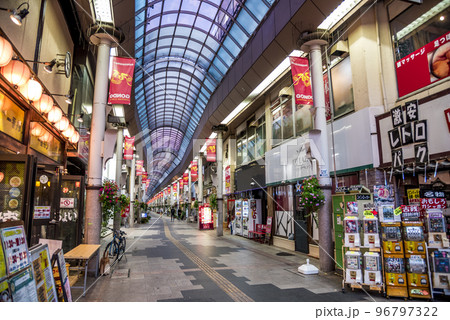《長野県》長野市権堂商店街　権堂アーケード 96797322