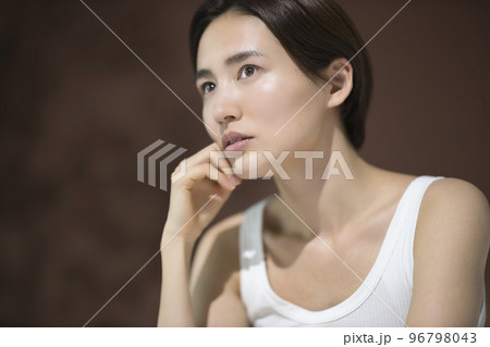 若い女性 ビューティー 若い女性 ビューティー 96798043