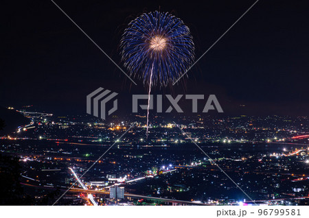 やつしろ全国花火「10号玉の部:北日本花火興業」 やつしろ全国花火「10号玉の部:北日本花火興業」 96799581