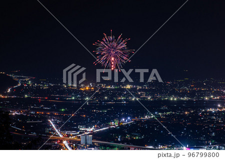 やつしろ全国花火「5号玉の部:高田花火工業」 やつしろ全国花火「5号玉の部:高田花火工業」 96799800