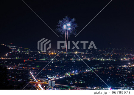 やつしろ全国花火「5号玉の部:小松煙火工業」 やつしろ全国花火「5号玉の部:小松煙火工業」 96799973