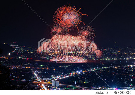 やつしろ全国花火「ミュージック花火」 96800000
