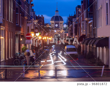 The old city gate Morspoort in Leiden at sunrise. The old city gate Morspoort in Leiden at sunrise. 96801872