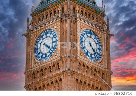 Close up view of the Big Ben clock tower and Westminster in London. Amazing details after renovation of the Big Ben. Close up view of the Big Ben clock tower and Westminster in London. Amazing details after renovation of the Big Ben. 96802716