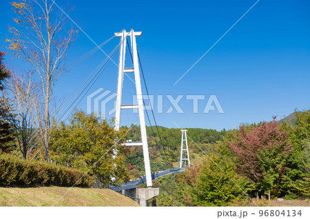 快晴の日の九重夢大吊橋 快晴の日の九重夢大吊橋 96804134