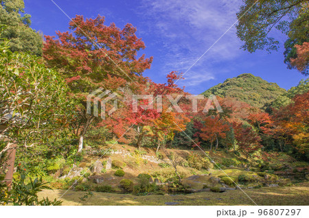 清水寺（福岡県みやま市）の本坊庭園 96807297