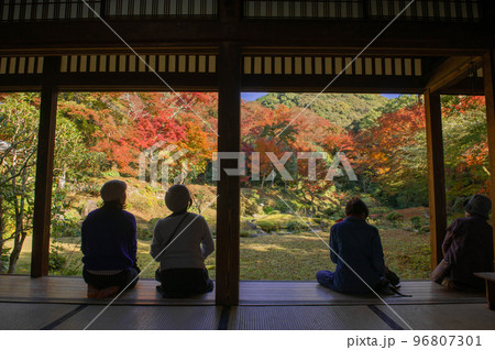清水寺（福岡県みやま市）の本坊庭園 96807301