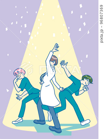 希望に向かって動き出そうとしている三人の人物 96807369