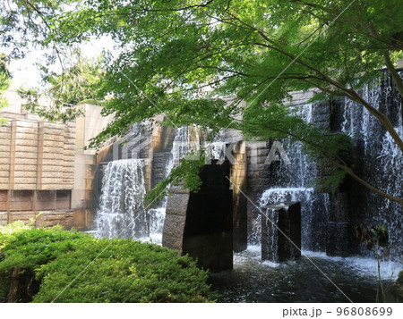 東京都品川区北品川の御殿山庭園の風景 東京都品川区北品川の御殿山庭園の風景 96808699