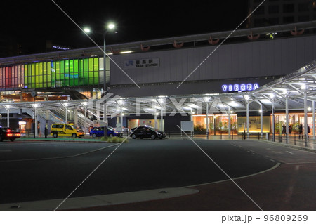 夜のJR奈良駅 夜のJR奈良駅 96809269