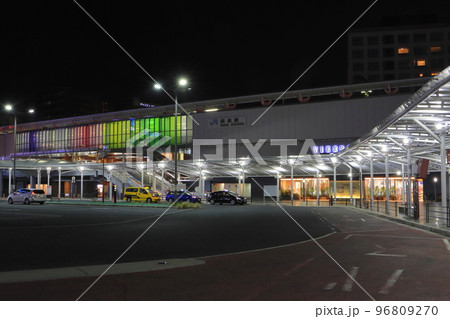夜のJR奈良駅 夜のJR奈良駅 96809270