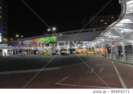 夜のJR奈良駅 夜のJR奈良駅 96809271