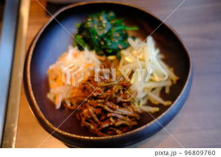 前菜のナムル盛り合わせ 前菜のナムル盛り合わせ 96809760
