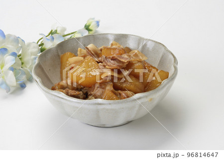 豚バラと大根の煮物 豚バラと大根の煮物 96814647