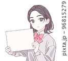 ボードを持つ女子学生 96815279
