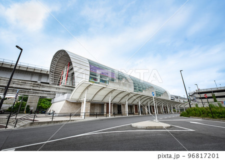 沖縄那覇の沖縄都市モノレール始発駅てだこ浦西駅 96817201