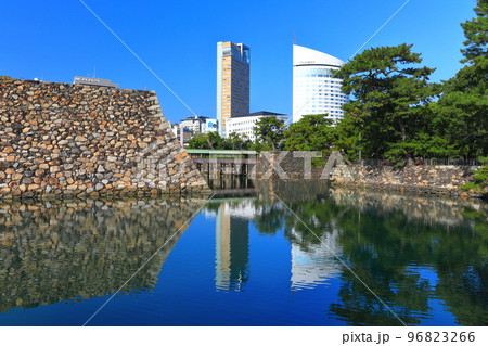 【香川県】玉藻公園からのサンポート高松 96823266