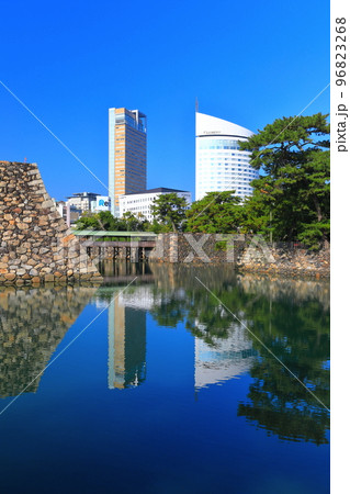 【香川県】玉藻公園からのサンポート高松 96823268