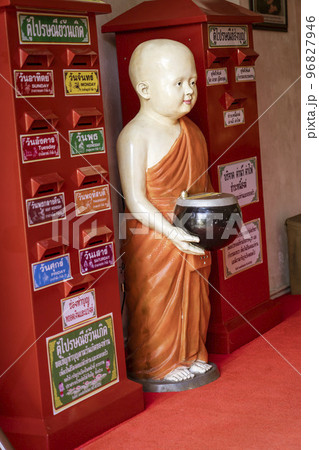 Wat Jed Yod, built in 1497, is a large active temple where monks live and study, and is seldom Wat Jed Yod, built in 1497, is a large active temple where monks live and study, and is seldom 96827946