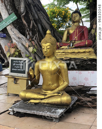 Gold Statue Budha with Monitor Gold Statue Budha with Monitor 96830348