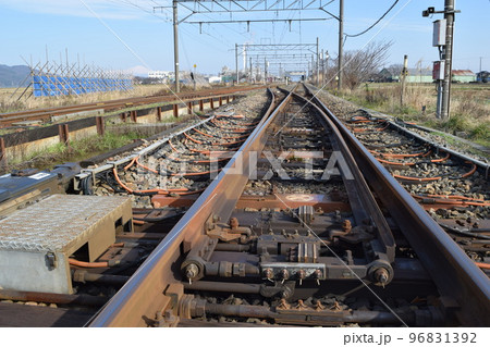 鉄道線路の分岐ポイント 鉄道線路の分岐ポイント 96831392