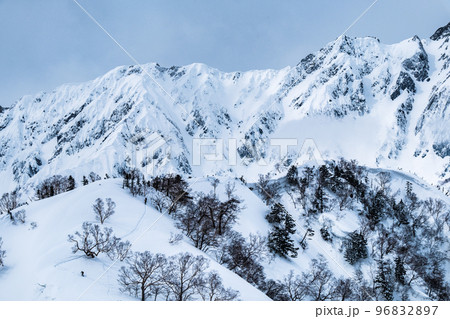 冬の遠見尾根トレッキング 96832897