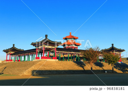 【熊本県】晴天の泗水孔子公園(祀聖亭 六角亭) 【熊本県】晴天の泗水孔子公園(祀聖亭 六角亭) 96838181