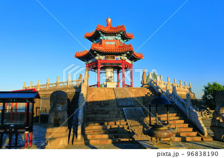 【熊本県】晴天の泗水孔子公園（祀聖亭　六角亭） 96838190