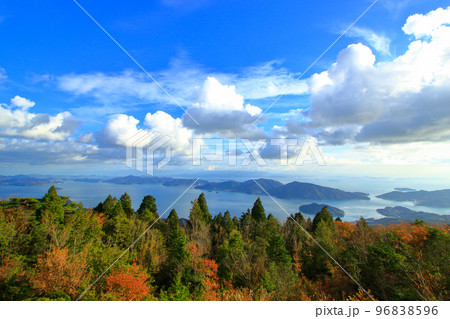 野呂山 星降る展望台から瀬戸内海を望む 96838596