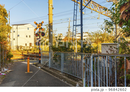 南海汐見橋線　木津川駅　踏切【大阪市】 96842602