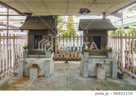 浪速神社　無縁仏供養塔（大阪府大阪市浪速区浪速西） 96843258