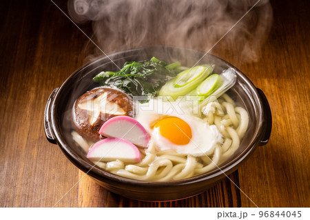 鍋焼きうどん 96844045