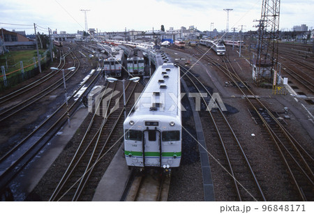 函館本線　苗穂　苗穂工場　JR北海道　キハ56-148（苗穂） 96848171