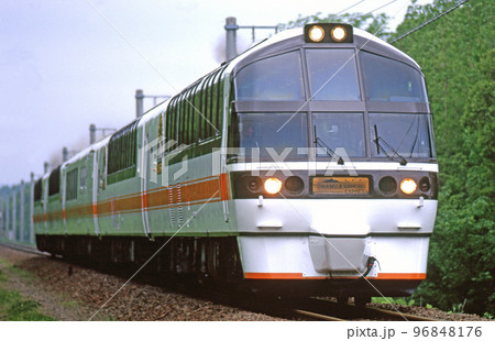 石勝線　東追分ー川端　JR北海道　キハ84系（苗穂）　トマムサホロエクスプレス 96848176