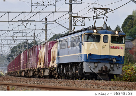 成田線　佐倉ー酒々井　JR貨物　EF65-2092（新鶴見） 96848558