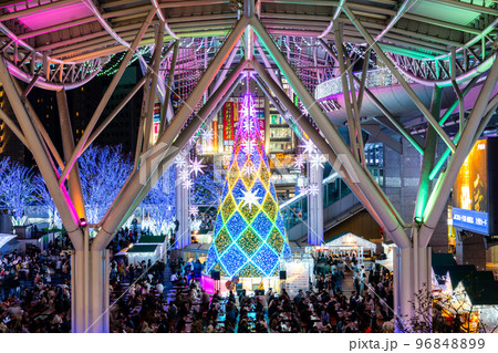 福岡クリスマスマーケット　博多駅前 96848899