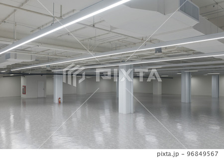 Empty white exhibition hall centre Empty white exhibition hall centre 96849567