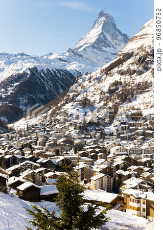 Snowy mountain Matterhorn during the day in winter. Zermatt, swiss alps 96850732