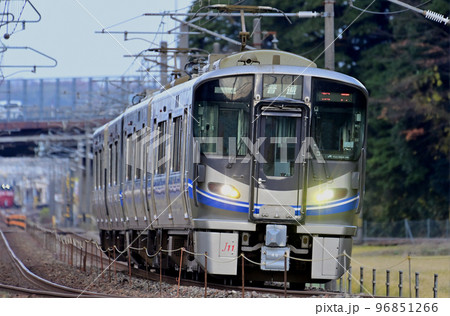 北陸本線　大聖寺ー牛ノ谷　JR西日本　521系　J11編成（金沢） 96851266