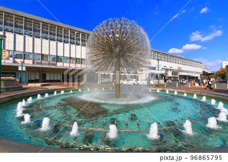 【岡山県】晴天のJR岡山駅 96865795
