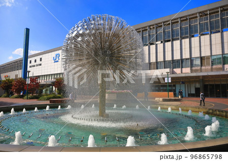 【岡山県】晴天のJR岡山駅 【岡山県】晴天のJR岡山駅 96865798