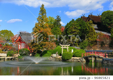 【岡山県】晴天の宇賀神社（吉備津神社） 96865821