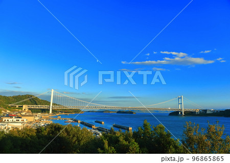 黄昏の瀬戸大橋（下津井瀬戸大橋） 96865865