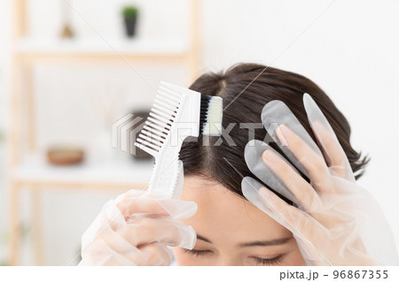 ヘアカラー　女性 96867355