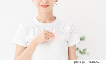 ピンクリボン 96868729