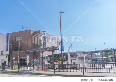 駅前風景　金沢文庫駅 96868786