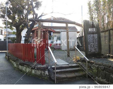 鎌倉市の宇都宮稲荷神社(宇都宮辻子幕府跡) 鎌倉市の宇都宮稲荷神社(宇都宮辻子幕府跡) 96869847